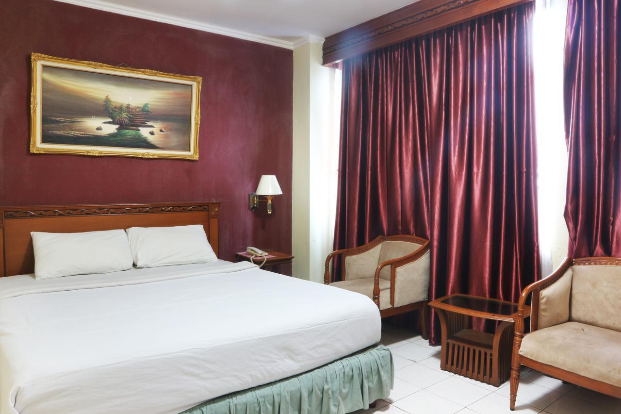 Hotel Farel Jakarta Exterior photo