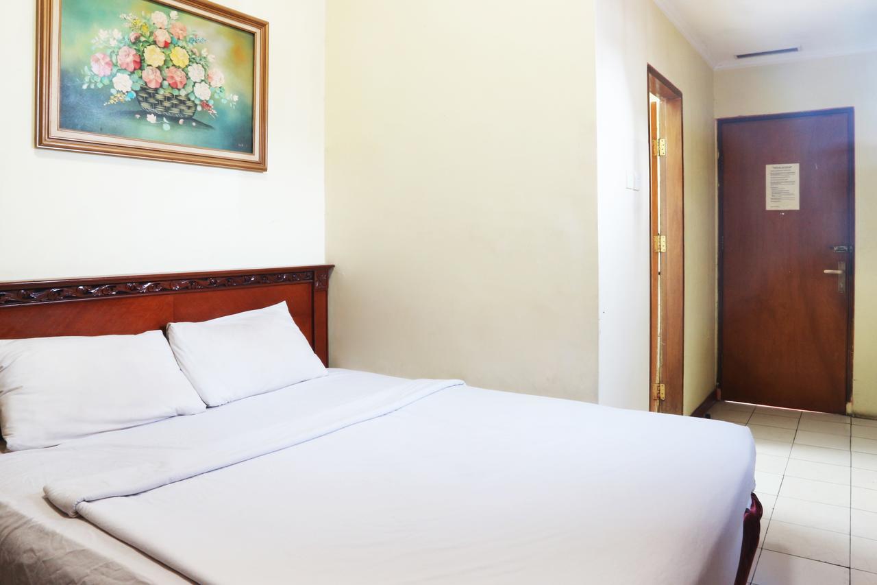 Hotel Farel Jakarta Exterior photo