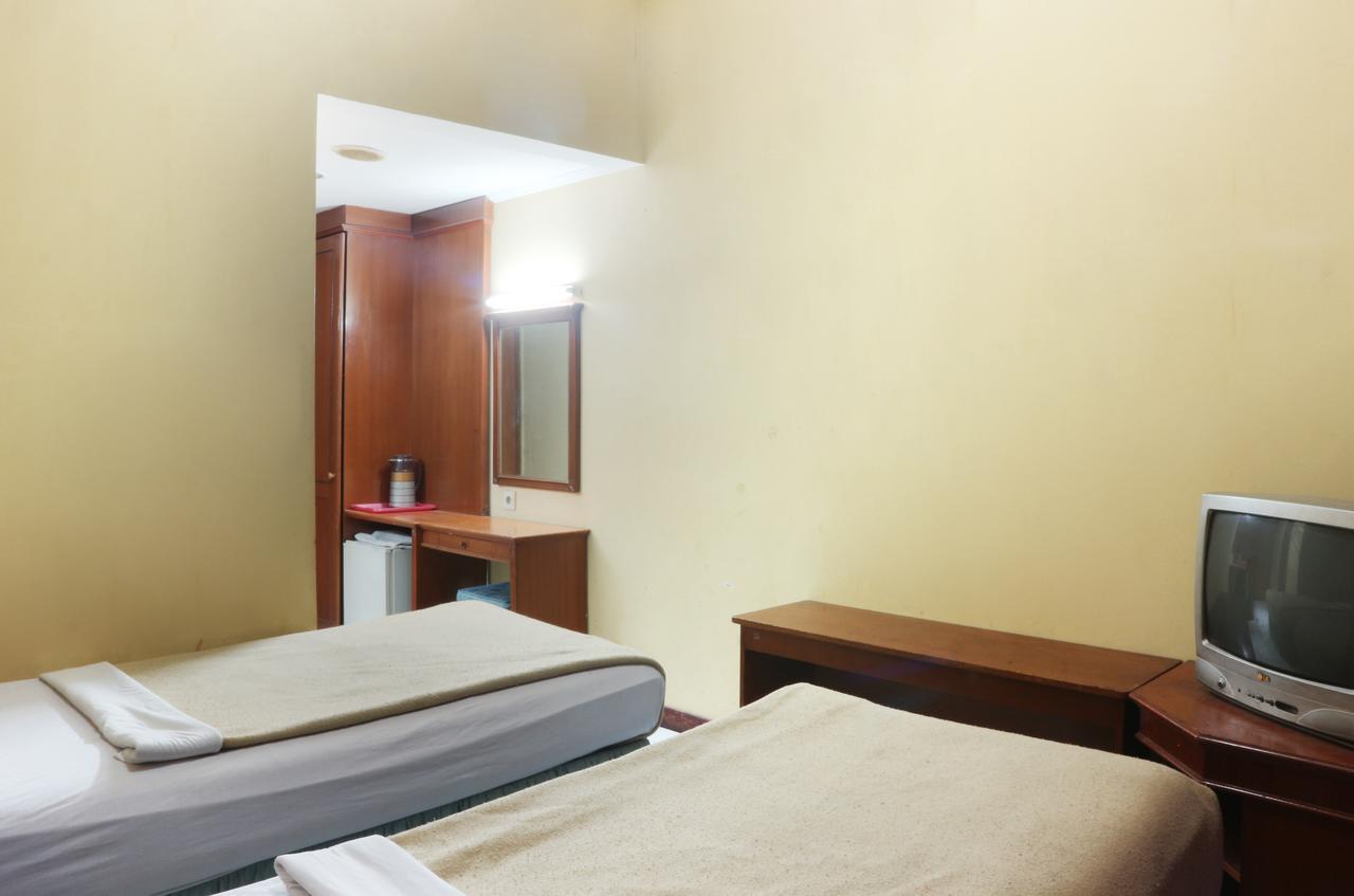 Hotel Farel Jakarta Exterior photo